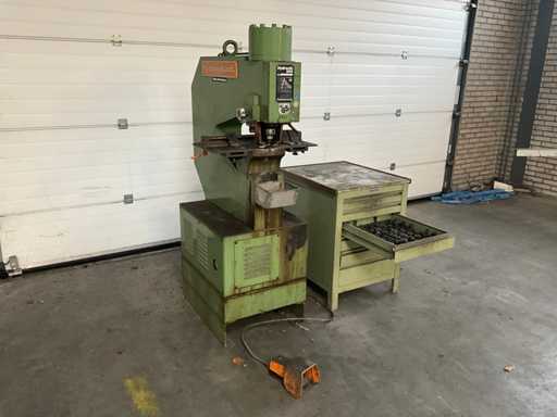 Peddinghaus Hydraulische 500 Stanz- und Stanzmaschine