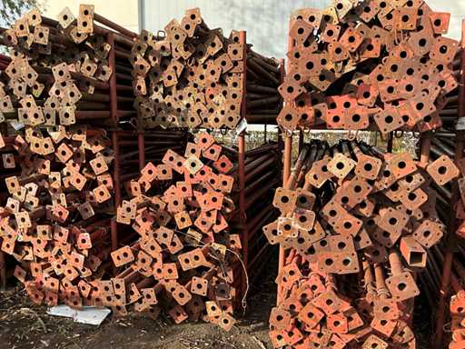 Poinçon à vis (env. 160x)