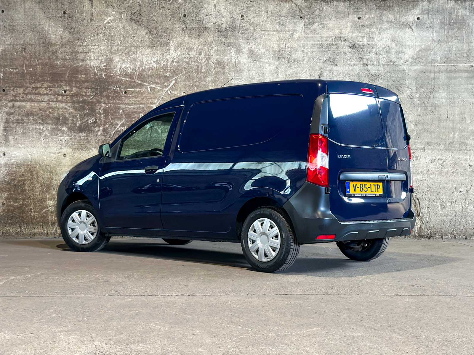 Dacia Dokker 1.6 MPI 100 Basic 101pk 2016, V-85-LTP
