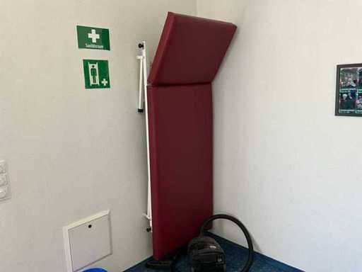 Klappbare Untersuchungsliege