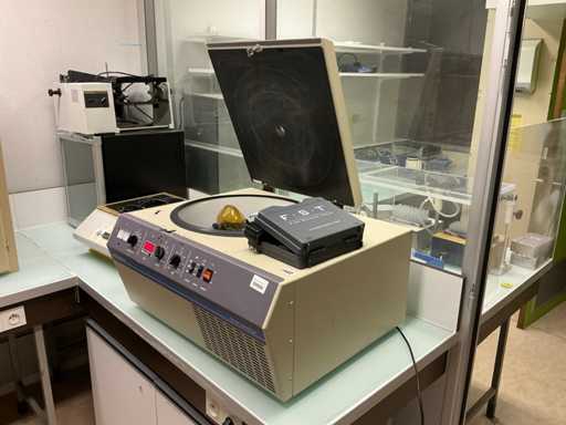 Centrifugă Beckman CS-6R