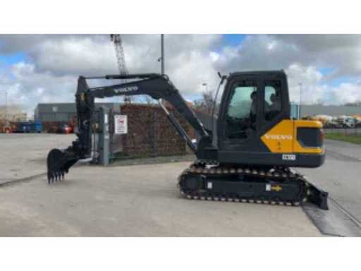 804e72e7-b729-4ee4-b2fc-0be6f3a086d8.mp4