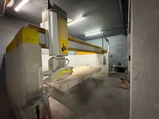 2011 GMM INTRA 36 SFX Bridge Saw