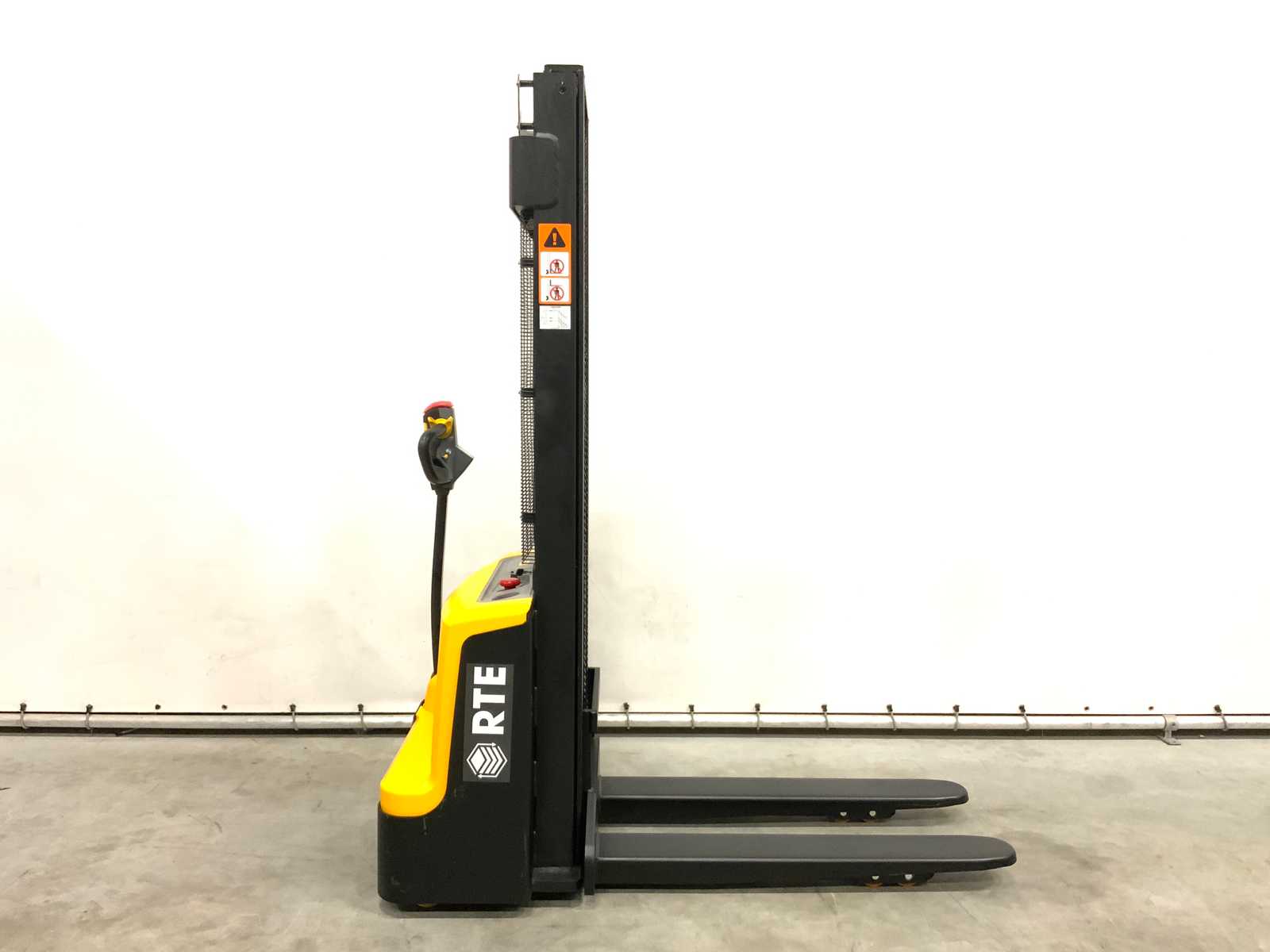 RTE – 6183 – Stacker 3.3M double chain