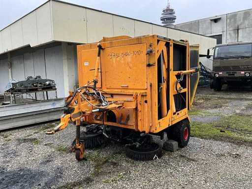 1995 KWS 25-HB Street Sweeper