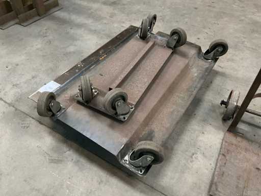 Vari rimorchi a pianale (3x)