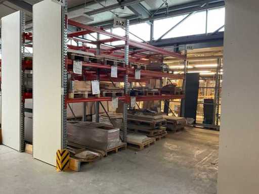 Zware plank, met inhoud