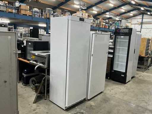 Saro ZHT 400 R refrigerator