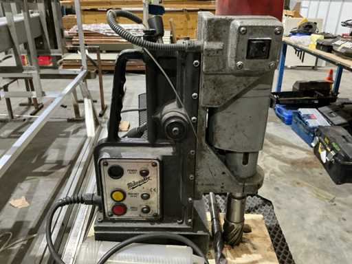 Milwaukee MD4-85 Kernboormachine