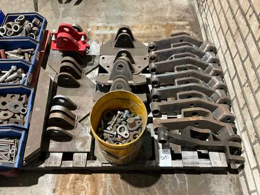 Trekhaak en besturingsdelen