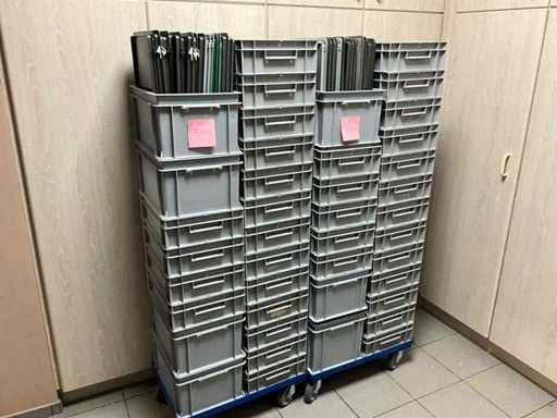 groot lot stapelbare bakken (euroboxen) (42x)