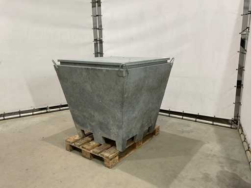 Construction of a well