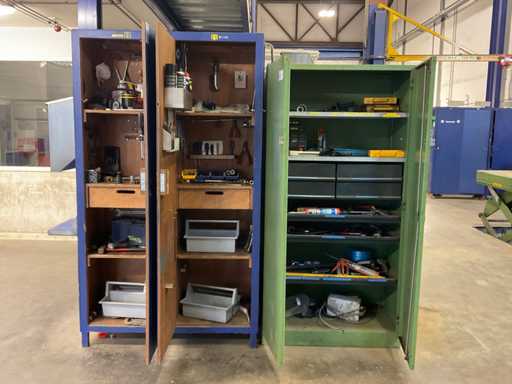 Partia różnych narzędzi ręcznych