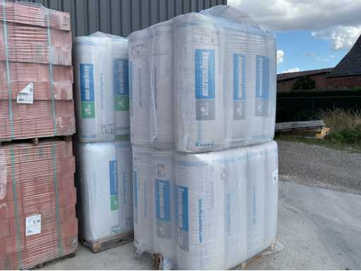 Wełna szklana 22 cm grubości, 21,6 m2 (6 rolek)