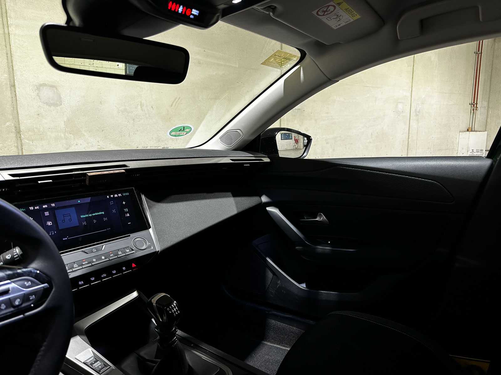 Peugeot 308 1.2 PureTech Active Pack Business 131pk 2023 (Origineel-NL + 1e Eigenaar), S-888-VR