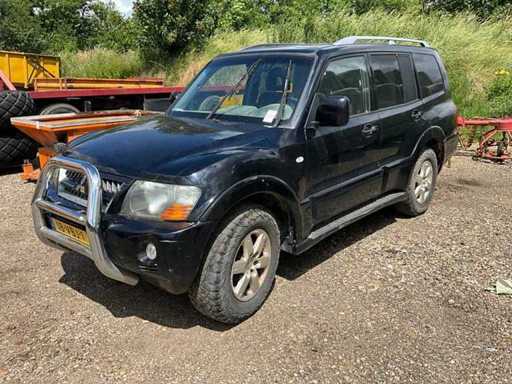 Véhicule commercial Mitsubishi Pajero 3.2 Di-D GLX LB SW 2006