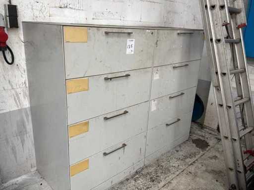Armadio in acciaio (2x)