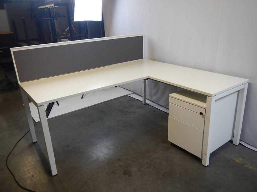 4 x Corner desk Robberechts with drawer unit
