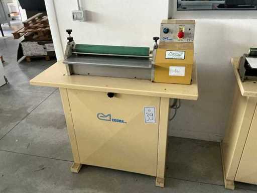 COSMA P490 Machine à revêtir / coller à rouleaux pour articles en cuir