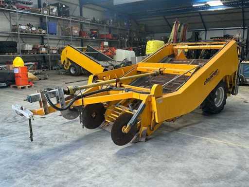 Gercon Techniek (D'Hooghe) - 1990 - Cleaner Eco 2.2 - Trailed sand screening installation with collection bunker