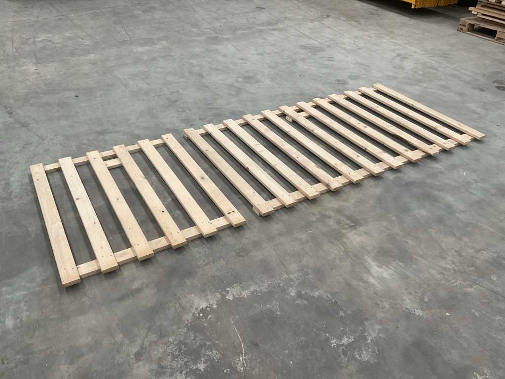 Plates-formes d’étagères en bois pour sections de 2700 mm (300 pièces)