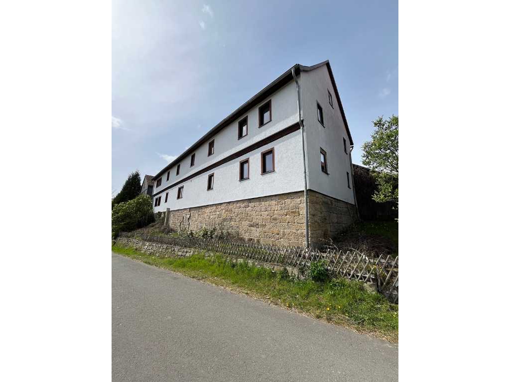 Three-sided building with courtyard, former B&B Arnstad Thuringia