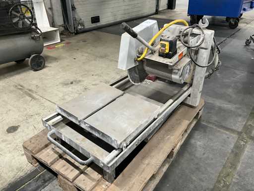 Macchina per il taglio della pietra Rodia 406TS