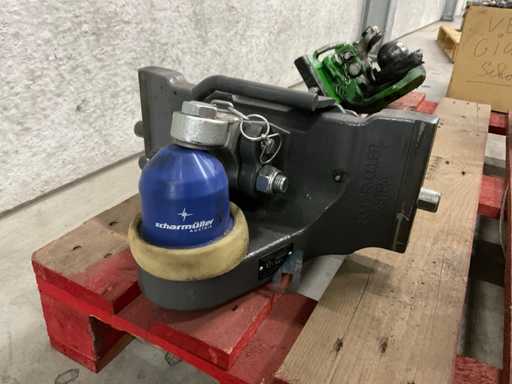 Verstelbare Valtra K80 trekhaak