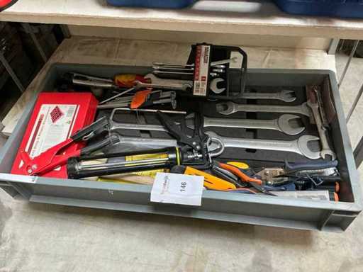 Série d’outils manuels