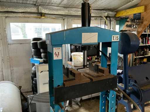 PR15 Garagepers 15Ton