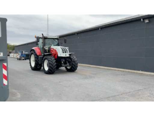 d5c8ea4e-e984-40a0-8c3e-f5fb06e1c2ae.mp4