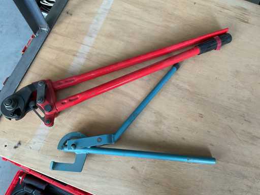 Pliage de tuyaux et tubes (2x)