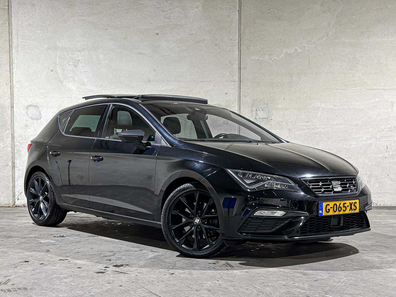 SEAT Leon 1.5 TSI FR Ultimate Edition Black 150pk 2020 AUTOMAAT (Origineel-NL), G-065-XS