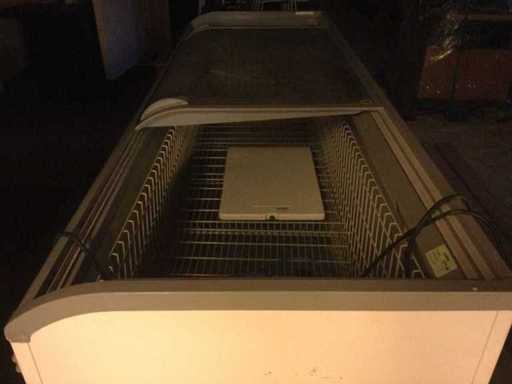 Vrieskist met schuifdeuren 