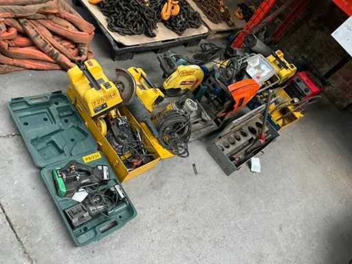 Série de machines à réparer