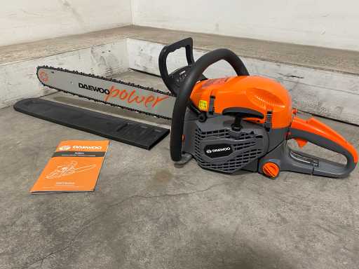 Daewoo DCS6524 tronçonneuse à essence