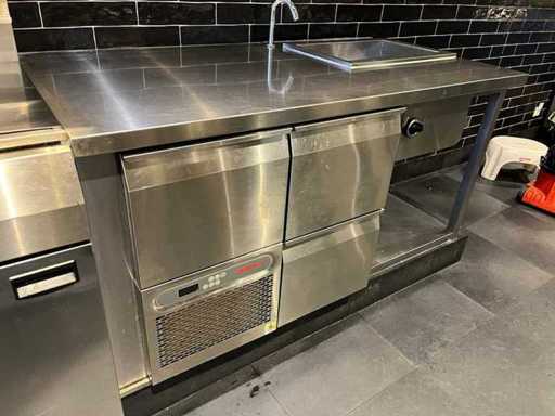 Novameta - Banco da lavoro refrigerato per catering con 3 cassetti con bagno maria integrato e rubinetto