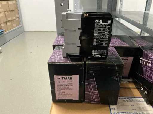 Contactori magnetici AC Lot Taian CN-25 (49x)