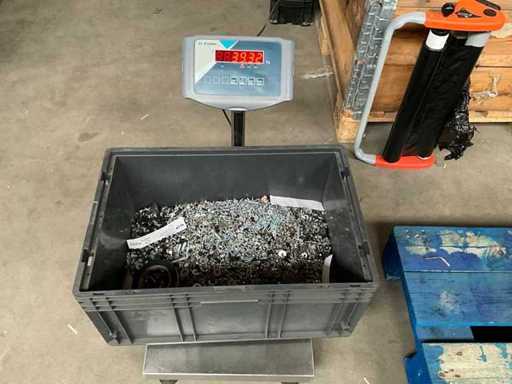 Würth 27,35 kg Divers attaches variées
