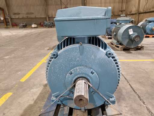 Silnik elektryczny ABB HXR 355MA 4 B3 315KW
