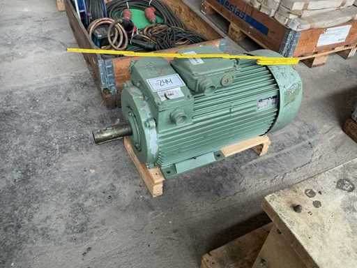 Silnik elektryczny SMH 200M6 35 kW
