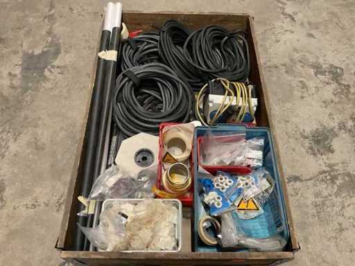 Lotto di materiale per l'installazione