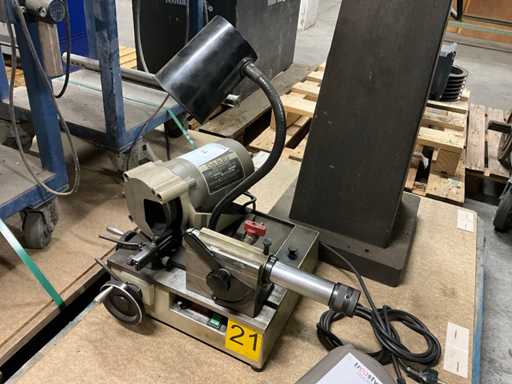 1999 Darex E-90 Grinding Machine