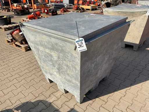 Studnia wodomierza Indutrade z 2011 roku
