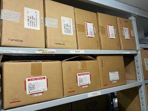 Serie de diverși contactori magnetici AC (301x)