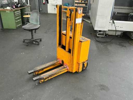 1990 GENKINGER BTG 0416 Electric Pallet Truck