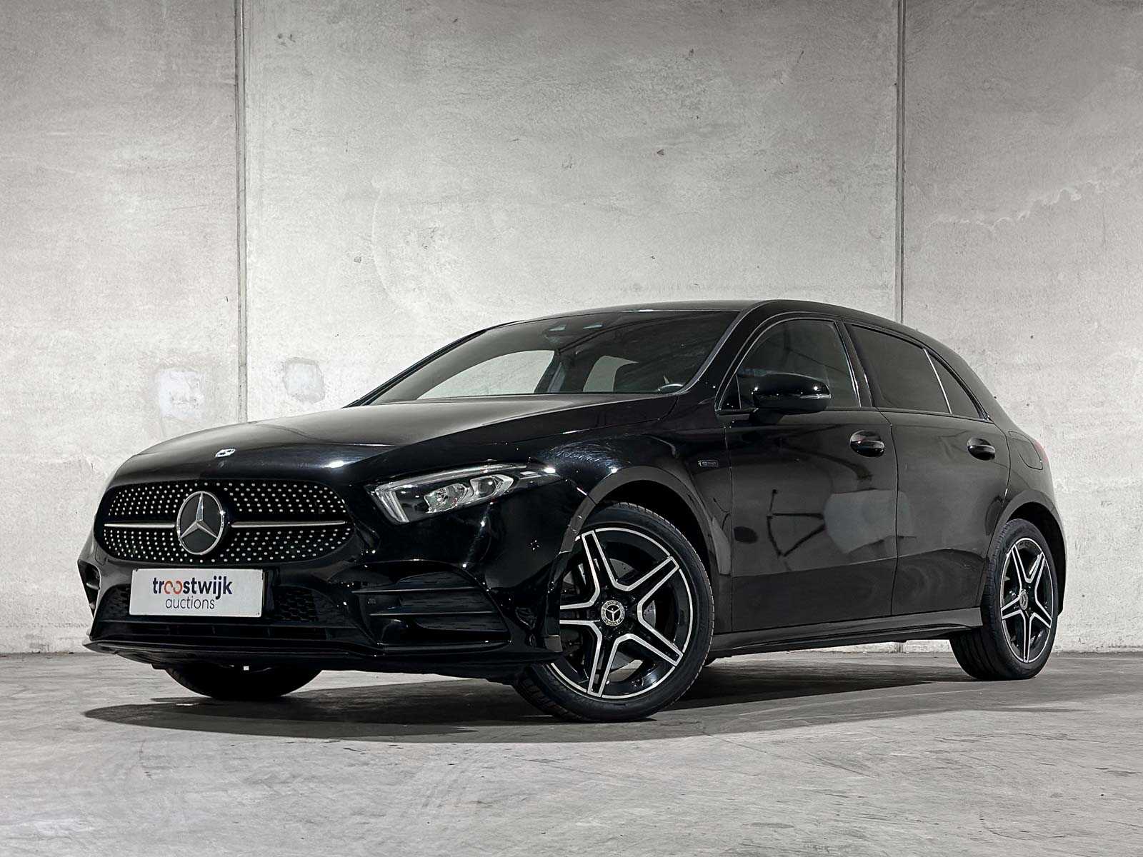 Mercedes-Benz A250 e Business Solution AMG Limited A-klasse 160pk 2021 (Origineel-NL), K-518-SP
