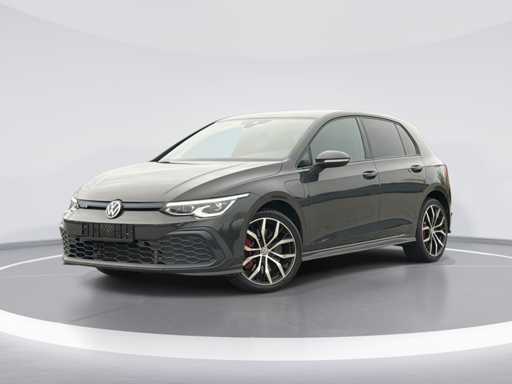 Volkswagen Golf VIII 1.4 GTE 2020 | 32-46-26