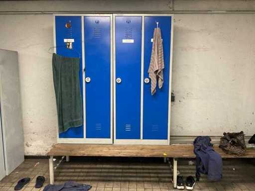 Manutan Lockerkast (70x)