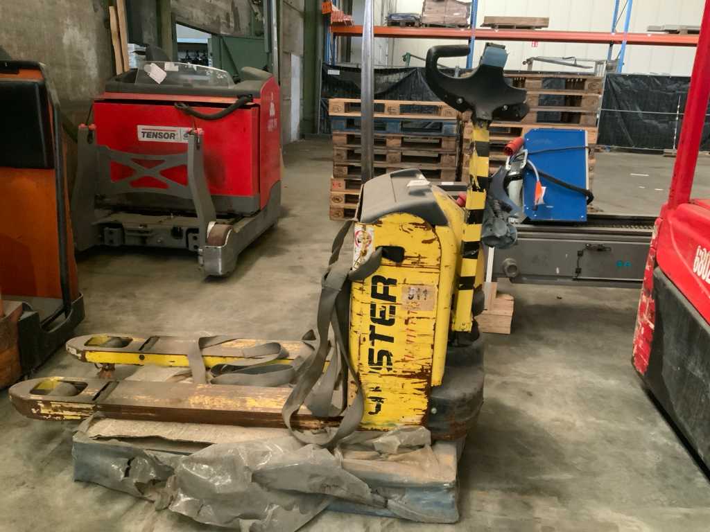 2007 Hyster P1.6 Electric Pallet Truck
